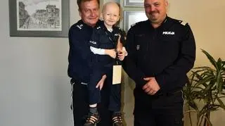 Kuba chce zostać policjantem, gdy dorośnie