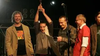 Lao Che odbiera Mateusza / PAP/Bartłomiej Zborowski