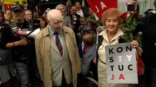 Legendary Polish jurist, Professor Adam Strzembosz joined the protesting against the judiciary overhaul