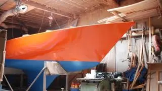 Łódka ma 7,8 m długości