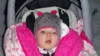 Maja zaczyna sama trzymać główkę. Wcześniej to było niemożliwe 
