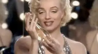 Marilyn Monroe, choć nie zyje od 49 lat, tej jesieni pojawiła się w reklamie perfum Diora (fot. materiały prasowe)