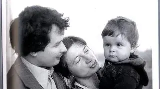 Marta Kaczyńska z rodzicami w Sopocie, 1981 roku