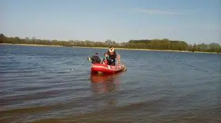 Martwe zwierzęta na jeziorze Stryjewo pod Więcborkiem odnaleźli kajakarze