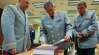 Minister obrony FR Siergiej Szojgu w czasie wizyty w siedzibie GRU w Dniu Wywiadu Wojskowego (listopad 2013) 