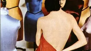 Modelka w sukni Charlesa Jamesa, 1955