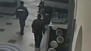 Monitoring zarejestrował moment kradzieży telefonu