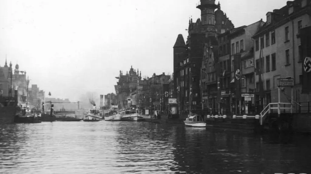 Motława, 1932-39