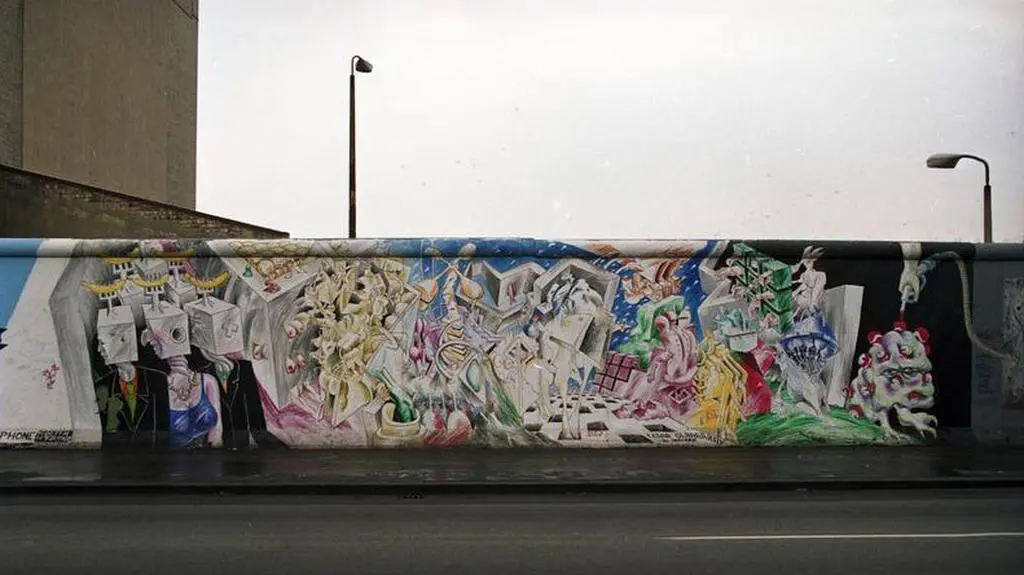 Mur Berliński (1990 rok)