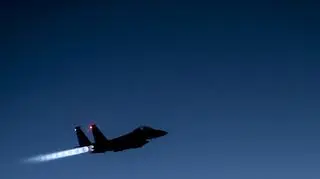 Myśliwiec F-15E w czasie nalotu w Syrii (zdjęcie z 23.09.2014)