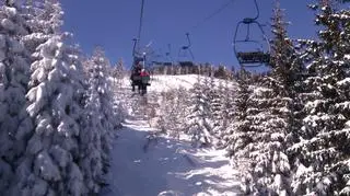 Na Czarnej Górze nadal sporo śniegu 