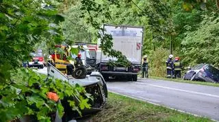 Na drodze wojewódzkiej nr 434 zderzyły się cztery samochody
