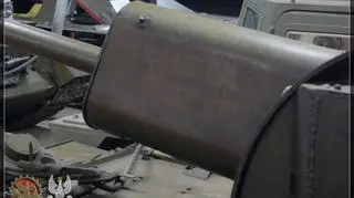 Na jarzmie działa prawdopodobnie widnieje napis "Zemsta za Katyń"