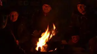Na Majdanie wciąż nocują setki osób