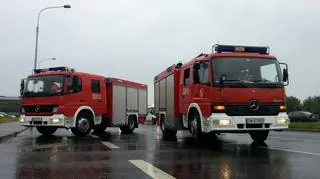 Na miejscu pracuje straż pożarna