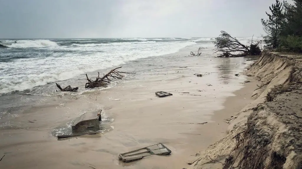 Na plaży widać co wydarło morze 