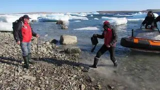 Na początku września załoga zdobyła Northwest Passage, czyli Przejście Północno-Zachodnie 