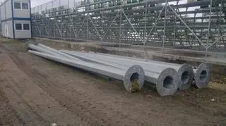 Na stadion Warty mają też trafić maszty od oświetlenia lodowiska POSiRu