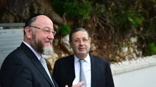 Naczelny rabin Wielkiej Brytanii zarzuca Partii Pracy antysemityzm