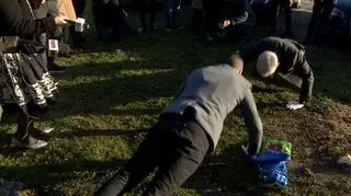 Najpierw pompki potem sprzątanie 