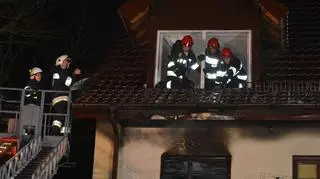 Najprawdopodobniej zwarcie instalacji elektrycznej było przyczyną pożaru mieszkania 