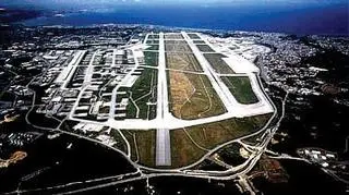 Największa baza lotnictwa USA w regionie - Kadena na Okinawie (Fot