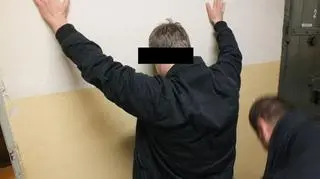Napastnicy są w wieku 21 - 25 lat