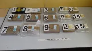 Narkotyki przekazano funkcjonariuszom CBŚP