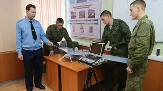 Nauka obsługi izraelskiego drona Bird-Eye. Rosjanie rozwijają właśnie ich licencyjną produkcję