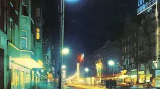 Neon Lot-u na ul. Św. Marcin