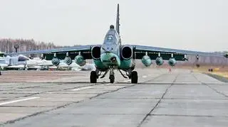 Niedawno bazę Kant w Kirgistanie wzmocniła eskadra zmodernizowanych Su-25 (kwiecień 2014)