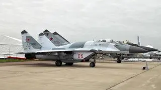 Niedoszły MiG-29 SMT lotnictwa Algierii, obecnie służący w barwach rosyjskich. Łatwo je rozpoznać po specyficznym garbie na grzbiecie za kokpitem mieszczącym dodatkowy zbiornik paliwa