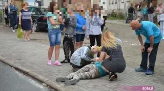Nieprzytomna nastolatka leżała na ulicy w Bielawie