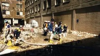 Niepublikowane dotąd zdjęcia z 11 września 2001 roku pokazujące zniszczenia po rozbiciu się porwanego samolotu na budynku Pentagonu