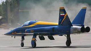Nowa duma Iranu. Zmodyfikowany F-5 o nazwie Sayeqeh (Fot. Fars)