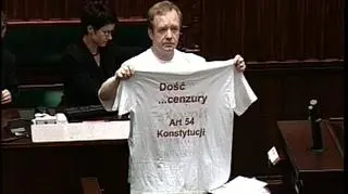 Nowak poseł znany z blokowania sejmowej mównicy
