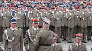 Oficerowie opuścili szeregi szkoły, na ich miejsce przyszli podchorąży