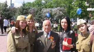 Olga Tarasz słynie z zamiłowania do rosyjskiej symboliki wojskowej