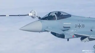 Operacja AAR (Air-to-Air Refueling) niemieckich myśliwców Eurofighter Typhoon i brytyjskich samolotów Panavia Tornado nad Morzem Północnym.