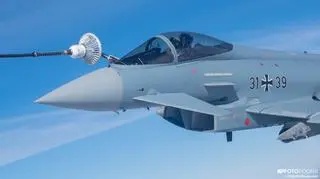 Operacja AAR (Air-to-Air Refueling) niemieckich myśliwców Eurofighter Typhoon i brytyjskich samolotów Panavia Tornado nad Morzem Północnym.
