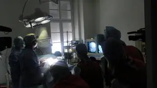Operowali lekarze z Poznania i Zabrza