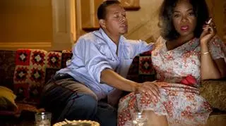 Oprah Winfrey w "Kamerdynerze" zagrała Glorię Gaines, niewierną i uzależnioną od alkoholu żonę głównego bohatera