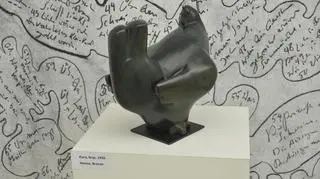 Oprócz grafik można zobaczyć też rzeźby 