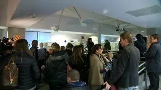 Organizacje pozarządowe czekają w sejmowym Biurze Przepustek