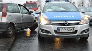 Osobówka wjechała w radiowóz