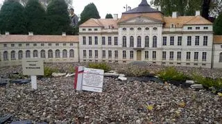 Pałac w Rogalinie w Skansenie Miniatur