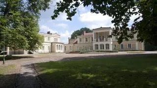 Pałac w Waplewie Wielkim 