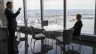 Para prezydencka na tarasie widokowym Wieży Wolności