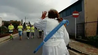 Parasolka to jej znak rozpoznawczy