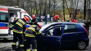 Pasażerka fiata została zabrana do szpitala